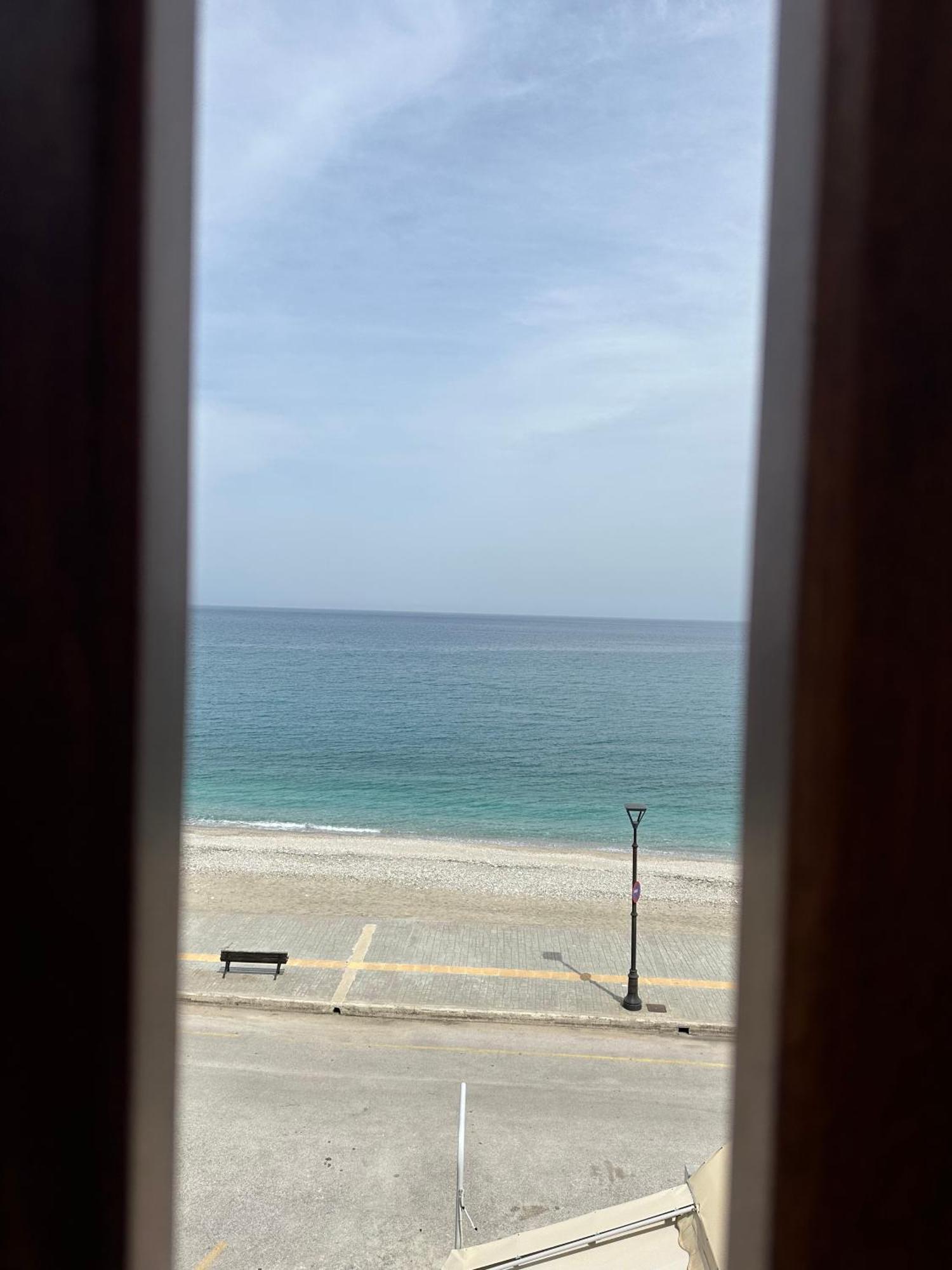 Amelia Beach Apartments Agios Ioannis  Exteriör bild