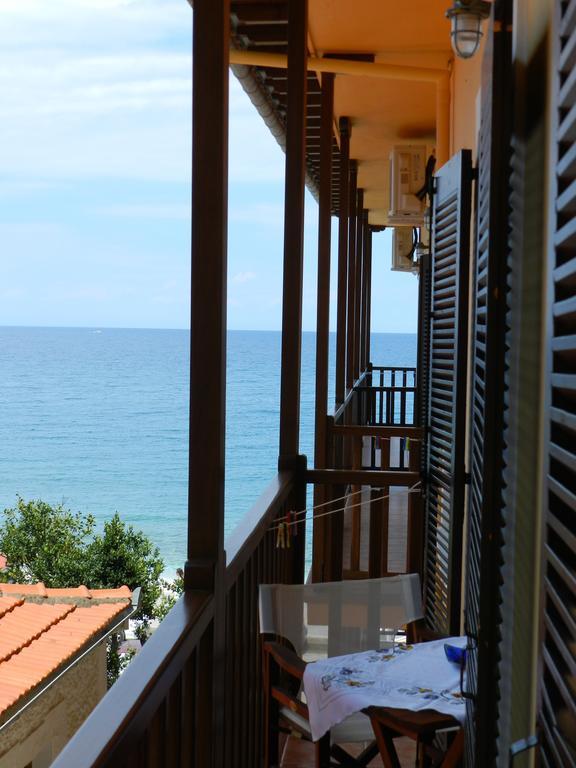 Amelia Beach Apartments Agios Ioannis  Exteriör bild
