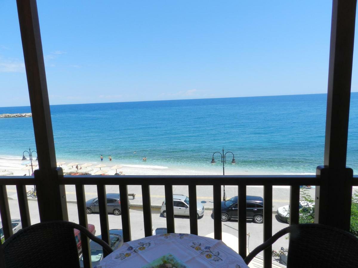 Amelia Beach Apartments Agios Ioannis  Exteriör bild